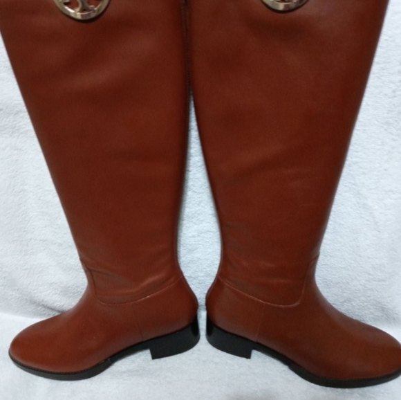 Tory Burch boots - Picture 2 of 5